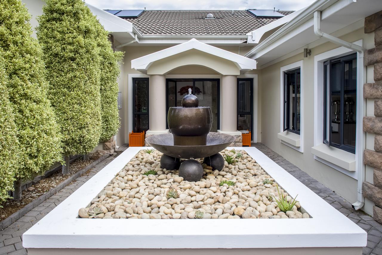 Orange Inn Knysna Exterior foto