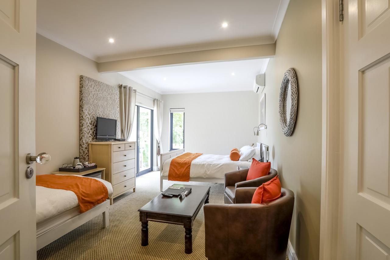 Orange Inn Knysna Exterior foto